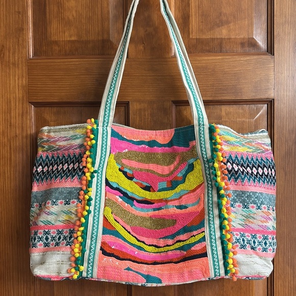 America & Beyond beaded tote - Picture 7 of 13